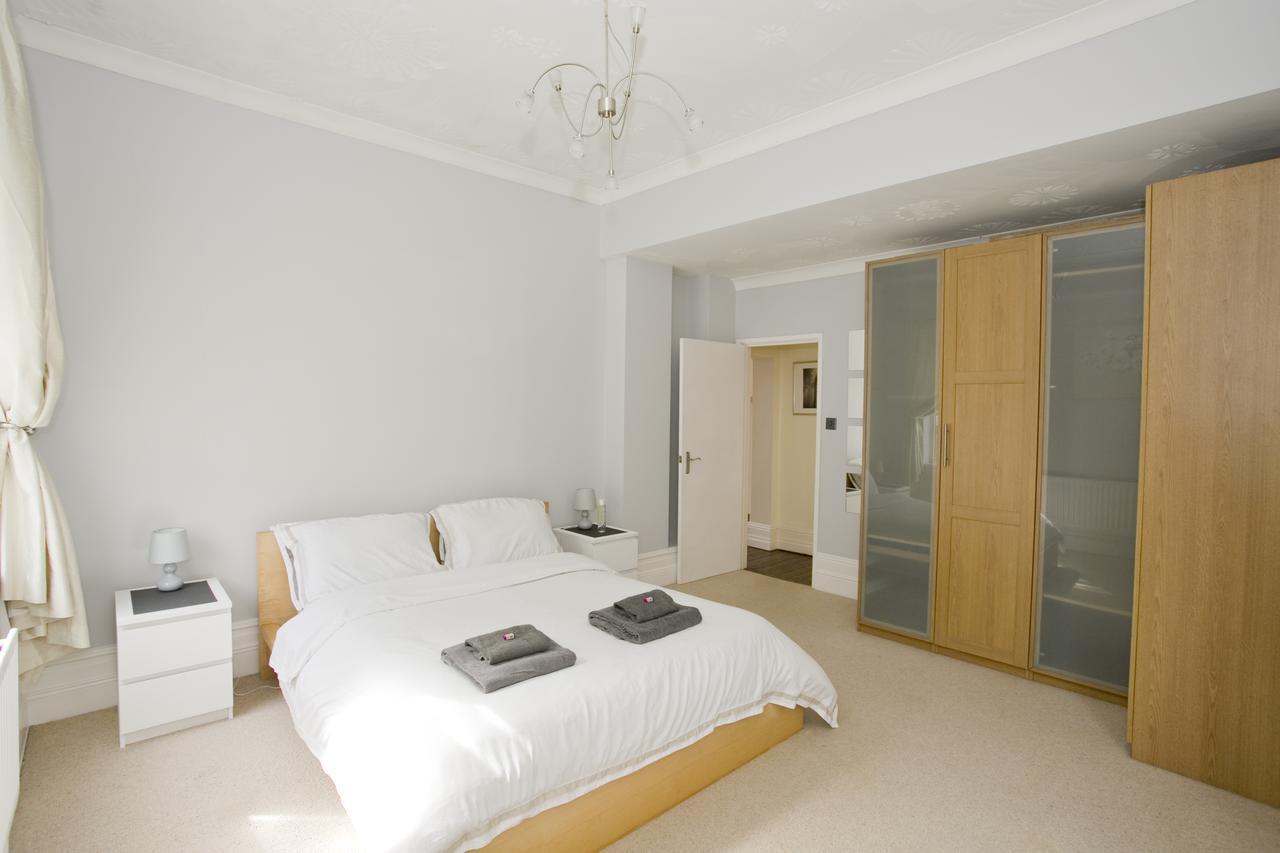 Large 2 Bedroom Apt - Near Beach - Free Parking Bournemouth Exteriér fotografie