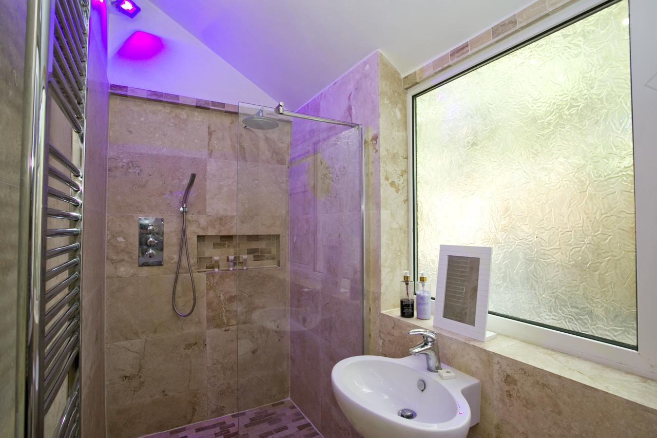 Large 2 Bedroom Apt - Near Beach - Free Parking Bournemouth Exteriér fotografie