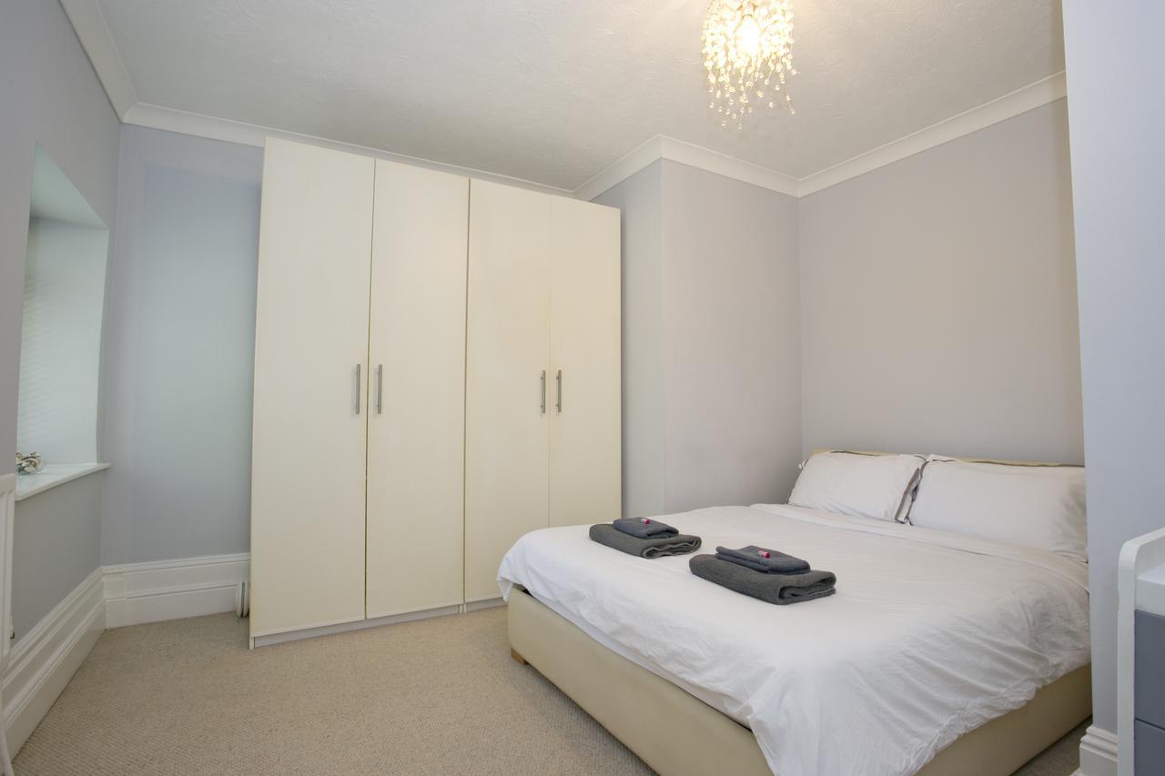 Large 2 Bedroom Apt - Near Beach - Free Parking Bournemouth Exteriér fotografie